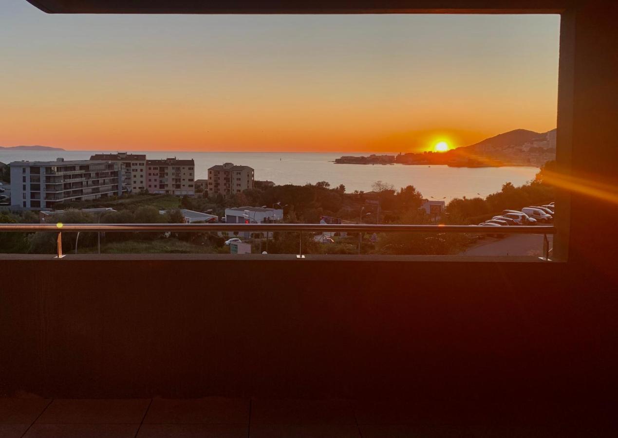T2 Ajaccio Vue Mer Exterior photo